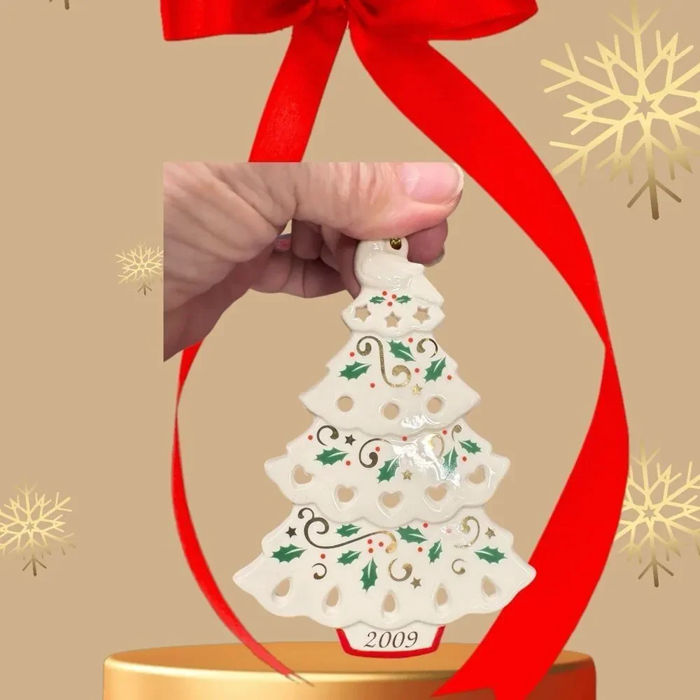 Lenox Cream and Gold‎ Christmas Tree Ornament 2009